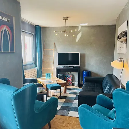 - Les Roses - Balcon Apartman *